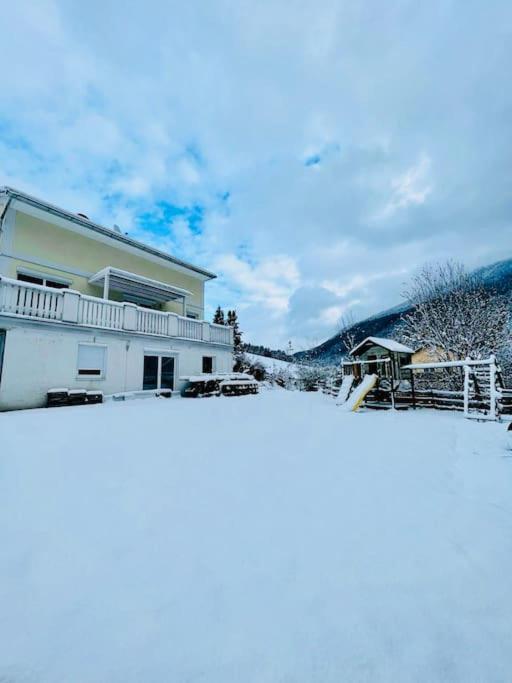Tanjas Gemuetliches Haus Am Mondsee Hébergement de vacances *