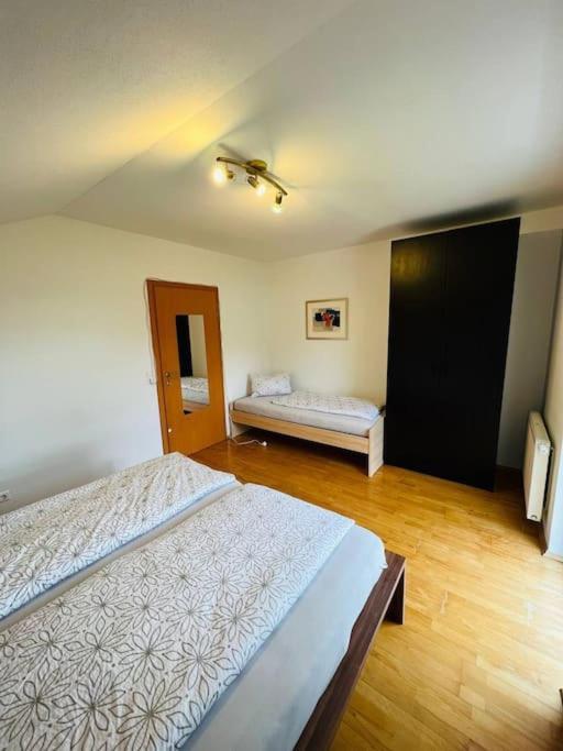 Tanjas Gemuetliches Haus Am Mondsee Hébergement de vacances *